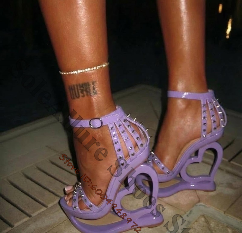 Ярко-розовые сандалии на танке – обзор и цена Leather Work Heels